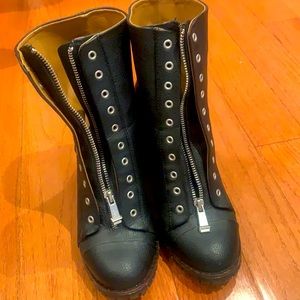 REPORT laceless combat boots